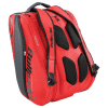 Ein Bullpadel BPP 24001 Vertex Rot Sportrucksack in Rot und Schwarz mit mehreren Fächern mit Reißverschluss und verstellbaren Riemen.