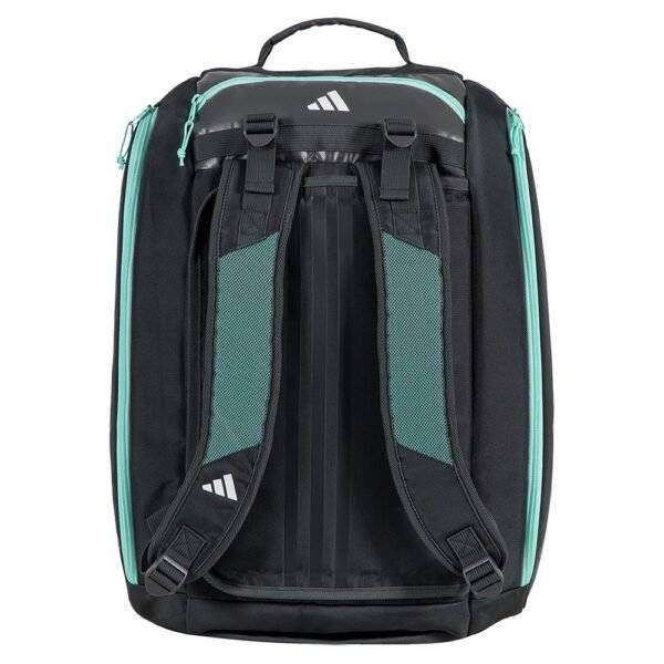 Die Adidas Tour Anthrazit 2024 Padeltasche ist ein schwarzer Sportrucksack mit türkisfarbenen Reißverschlüssen und Akzenten, der über zwei verstellbare Mesh-Schultergurte und einen oberen Griff verfügt. Das Logo der Marke ist auf der Vorderseite über den Gurten deutlich sichtbar angebracht.